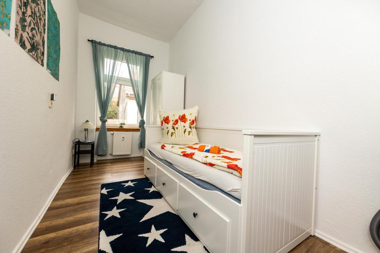Grossraum-Apartments Mit 2Sz, Wz, Kueche, Smart-Tv, Parken, Etc Erfurt Ngoại thất bức ảnh
