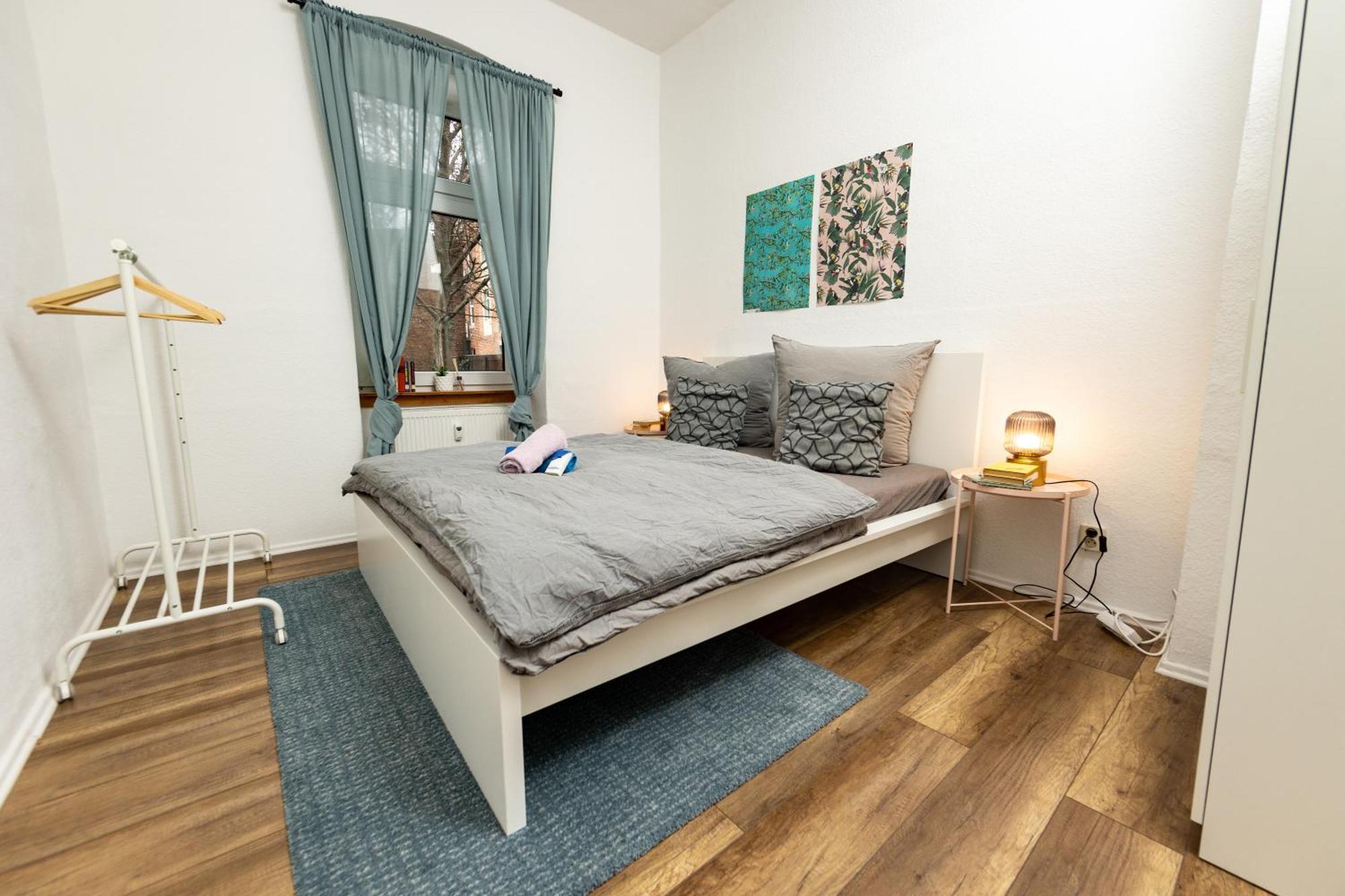 Grossraum-Apartments Mit 2Sz, Wz, Kueche, Smart-Tv, Parken, Etc Erfurt Ngoại thất bức ảnh