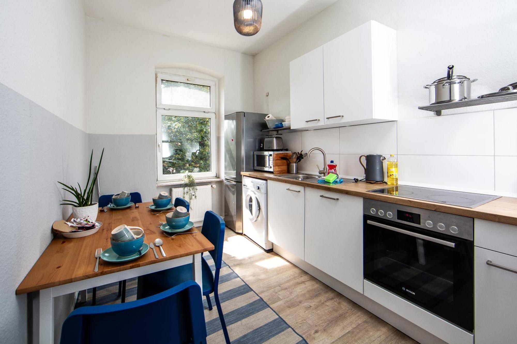 Grossraum-Apartments Mit 2Sz, Wz, Kueche, Smart-Tv, Parken, Etc Erfurt Ngoại thất bức ảnh