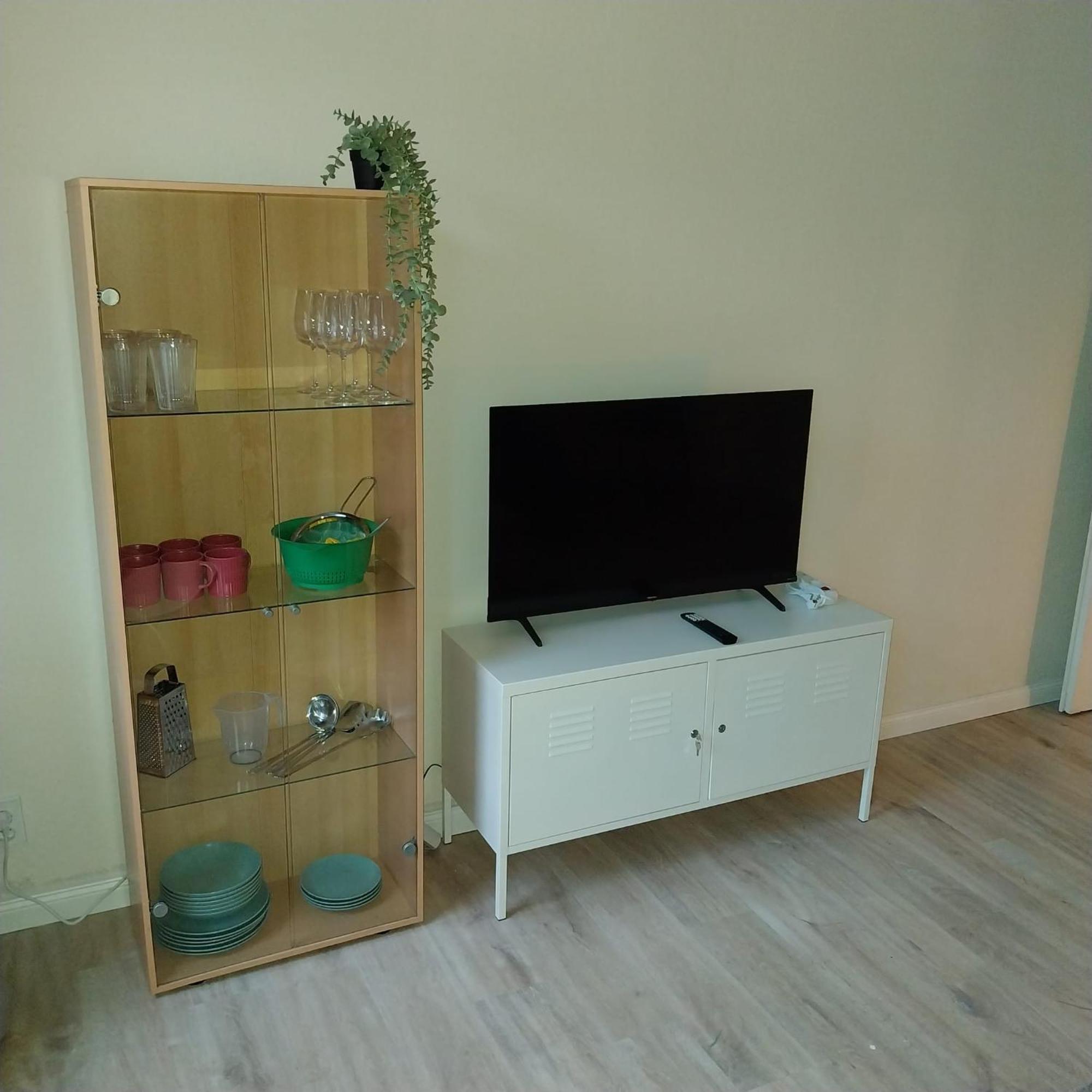 Grossraum-Apartments Mit 2Sz, Wz, Kueche, Smart-Tv, Parken, Etc Erfurt Phòng bức ảnh